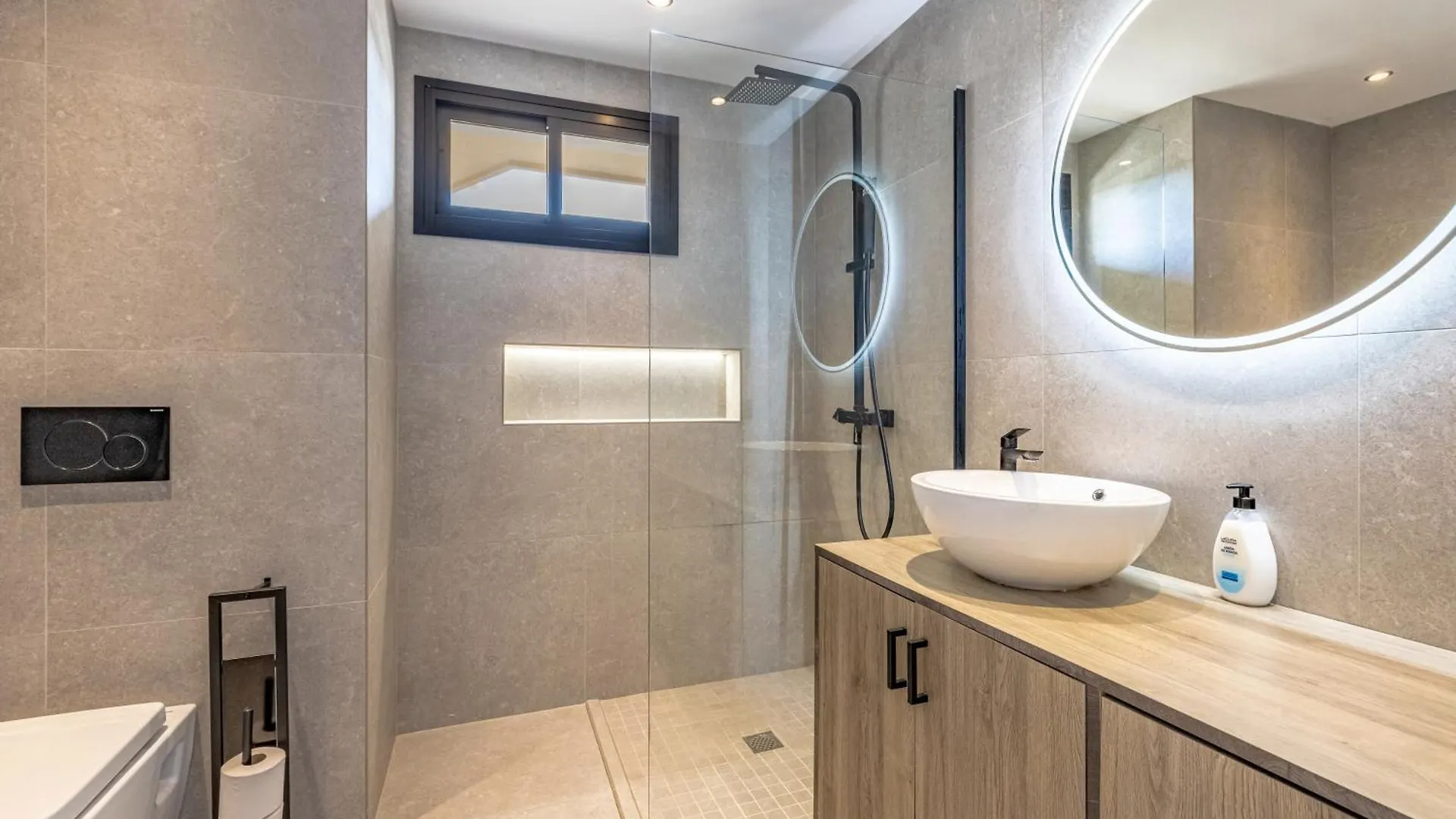 Aguamarina Relax Golf Y Vistas En Estepona Apartment