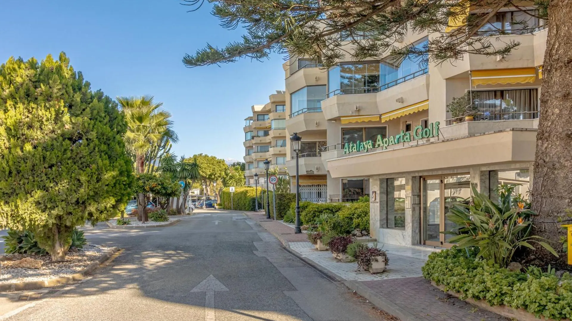 Apartment Aguamarina Relax Golf Y Vistas En Estepona Spain